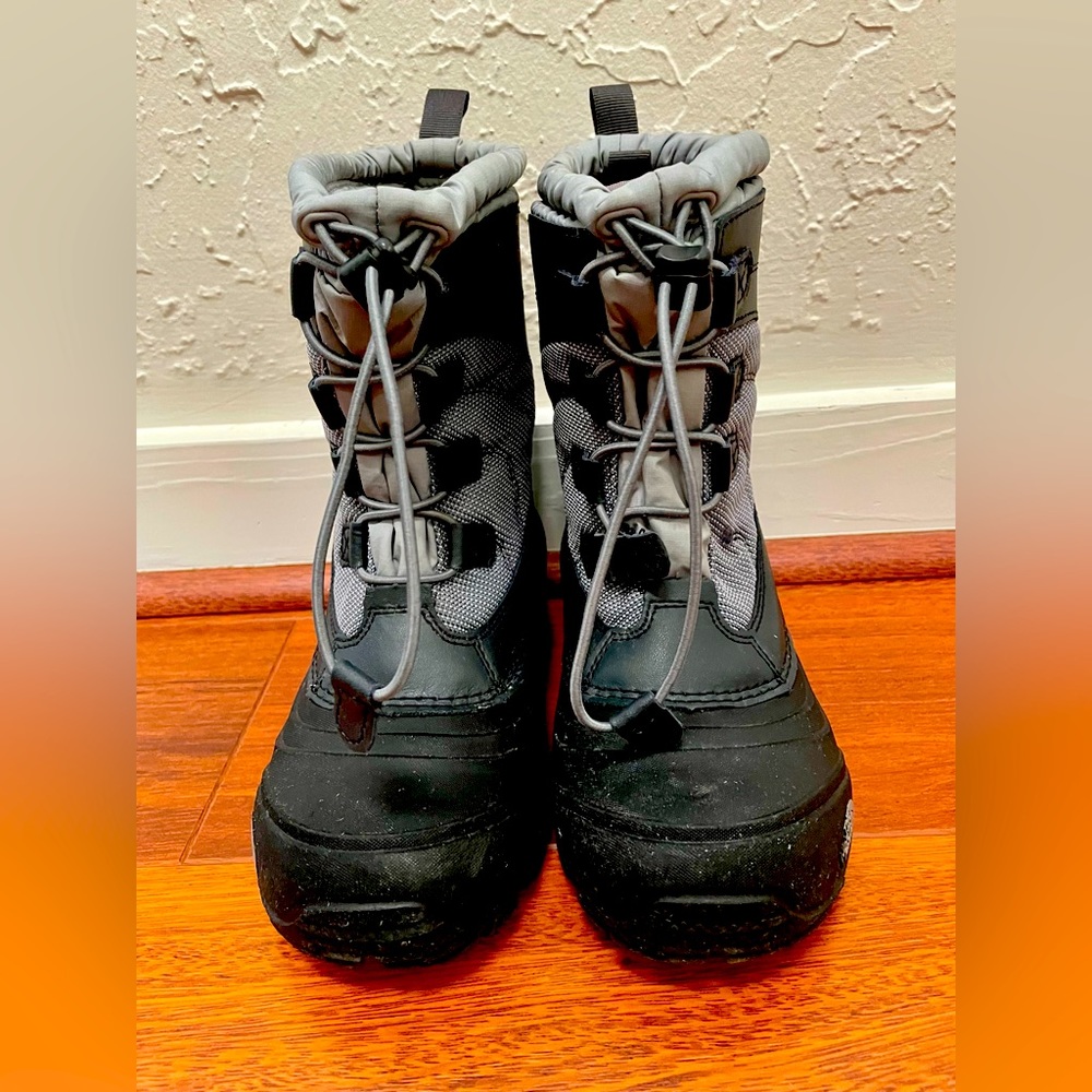 Kids Northface Snow Boots Sz 2